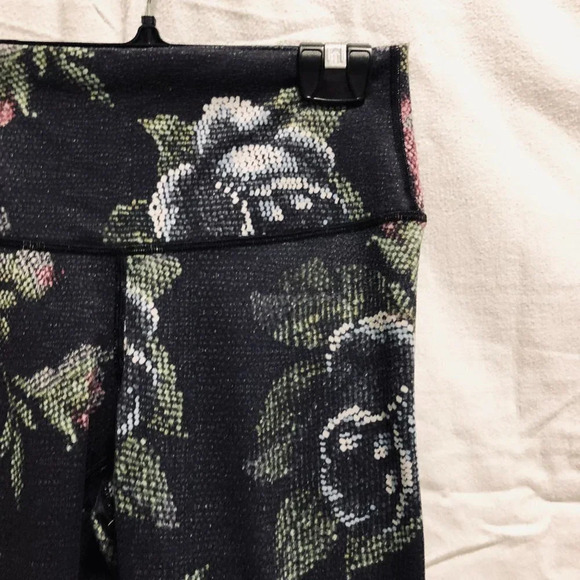 Lululemon Leggings  Floral Pattern - Picture 7 of 14